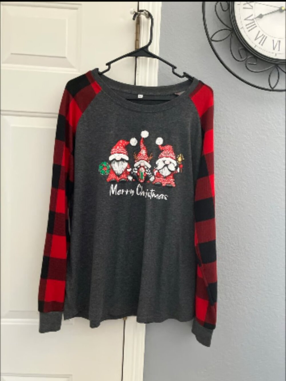 Women’s size 2X Christmas T-shirt